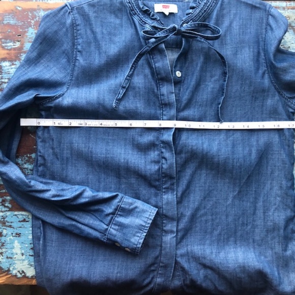 LEVI'S Chambray Denim Tie Collar Blouse Size XS - Picture 6 of 7